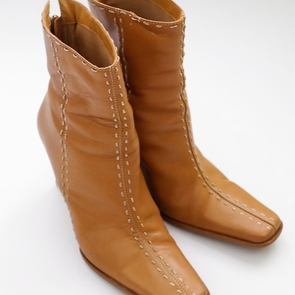 Diba | Camel Leather Ankle Boots - Picture 4 of 8